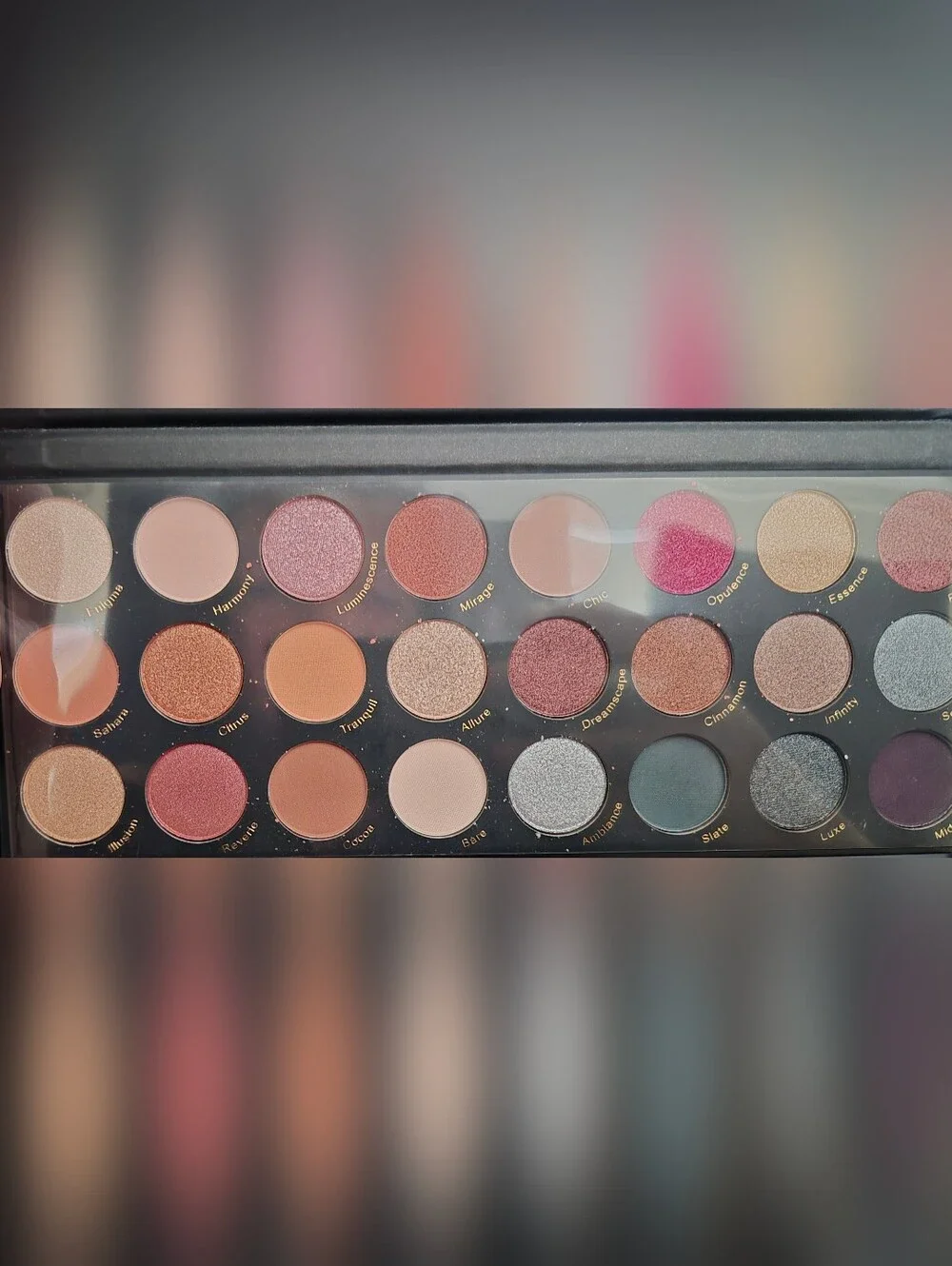 Beauty Evolved - Modern Classics Eyeshadow Palette. Set Of 4 Brushes. Mascara.